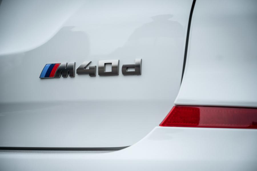 Логотип BMW X3 M40d (G01) 2019 года  (JP) (фото 18 из 28)